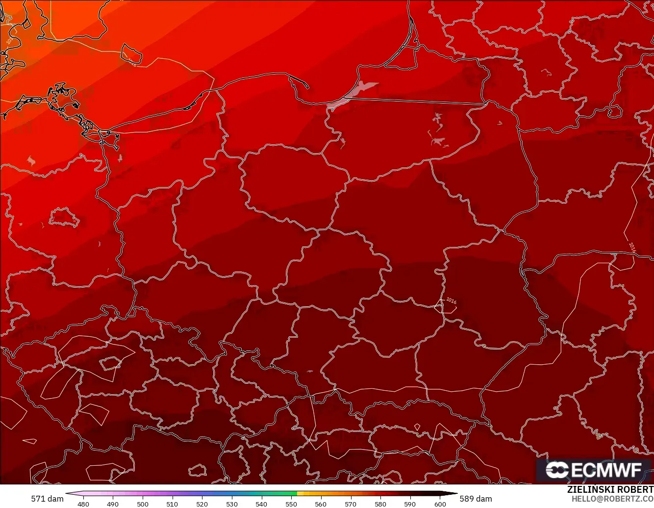 ECMWF IFS 0.25° model - Polonya, 500 hPa’da jeopotansiyel yükseklik