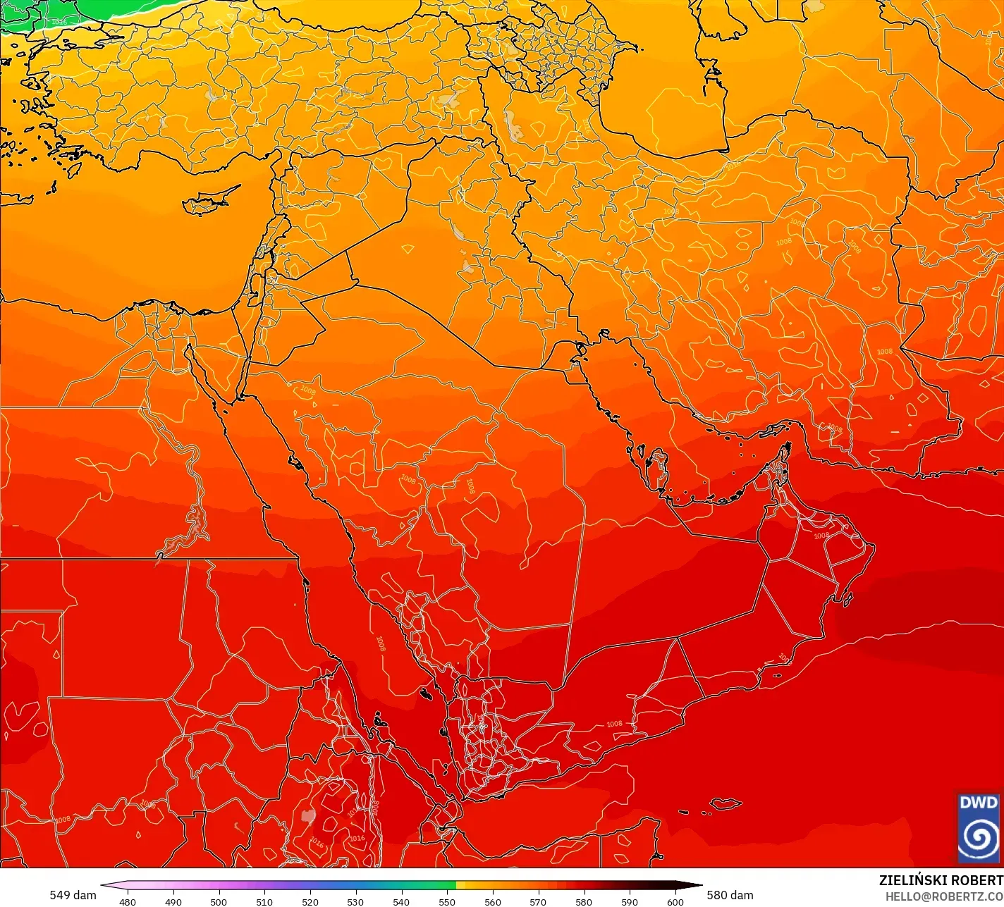 ICON model - Orta Doğu, 500 hPa’da jeopotansiyel yükseklik