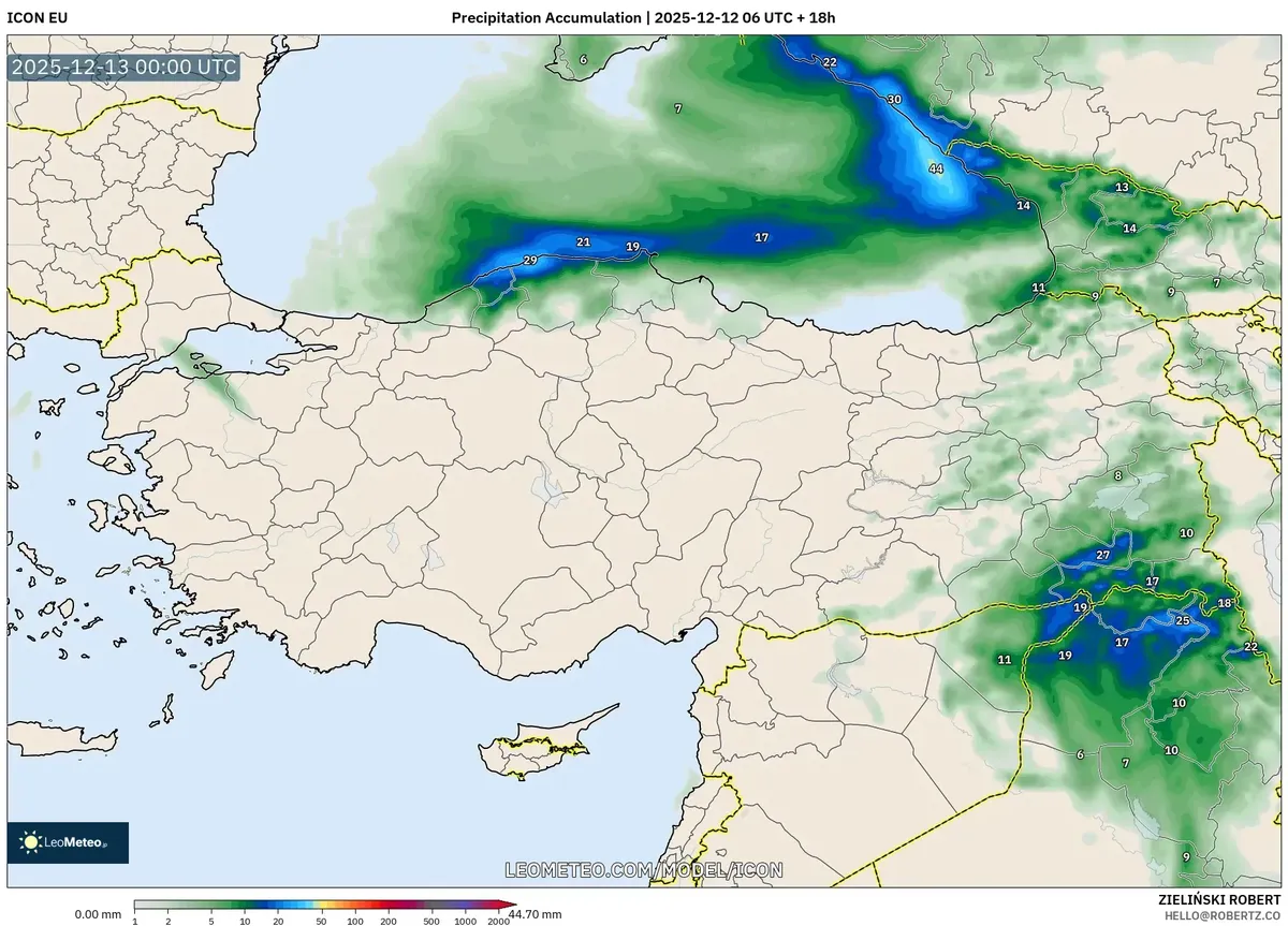 Yağış Birikimi Tahmini Türkiye için - 2025-12-12 Hava Haritası ve Yağış/Kar Görünümü