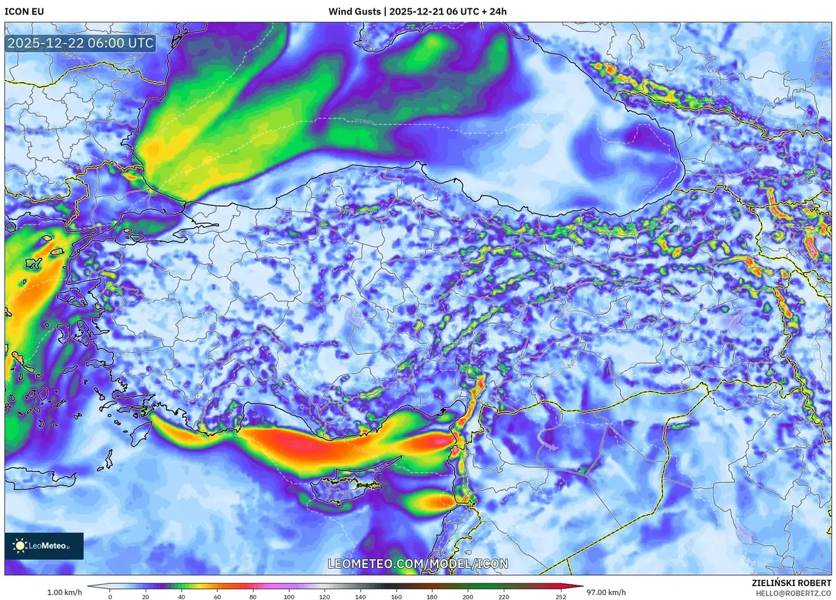 Batı Türkiye Fırtına Rüzgarları 100 km/h – Aşırı Yağış ve Bora Tahminleri 2025‑12‑21