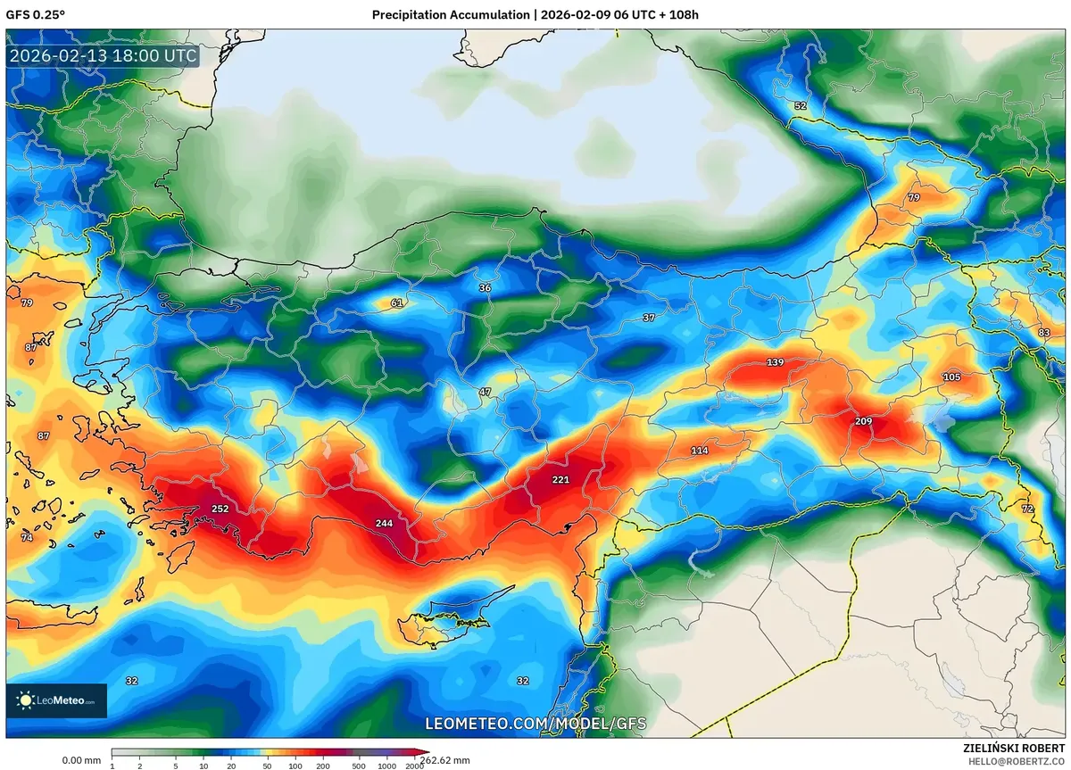 13 Şubat 2026’da Batı Türkiye’de Kuvvetli Yağış Birikimi (GFS)