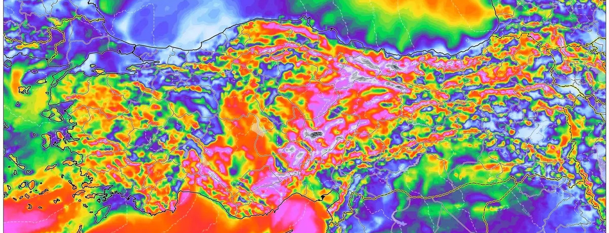 İzmir’de Kuvvetli Sağanaklar Yerel Su Baskınlarına Yol Açabilir; Alçak Basınç Hafta Sonu Boyunca Yağış ve Rüzgâr Getiriyor — Hafta Sonu Hava Tahmini: 13-15 Şubat 2026